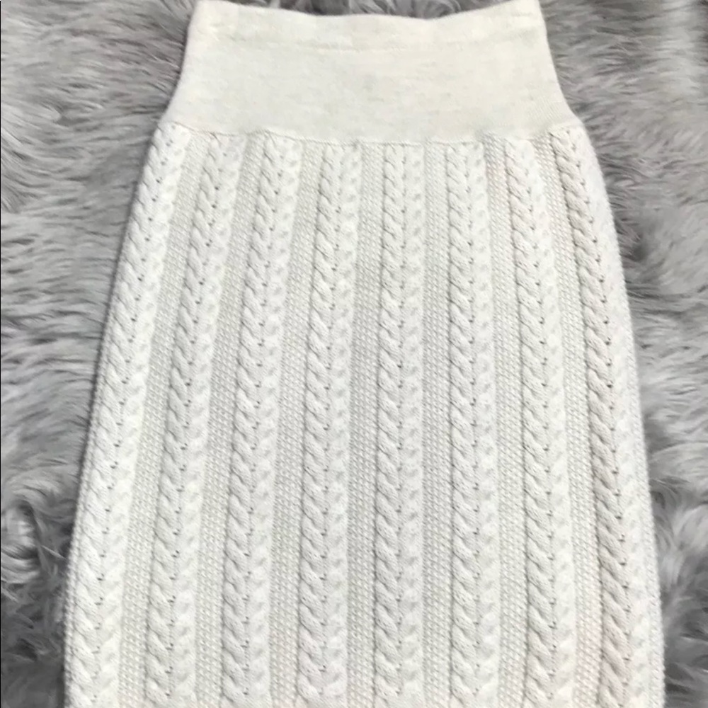 Escada women’s skirt size 34 wool cable knit skirt